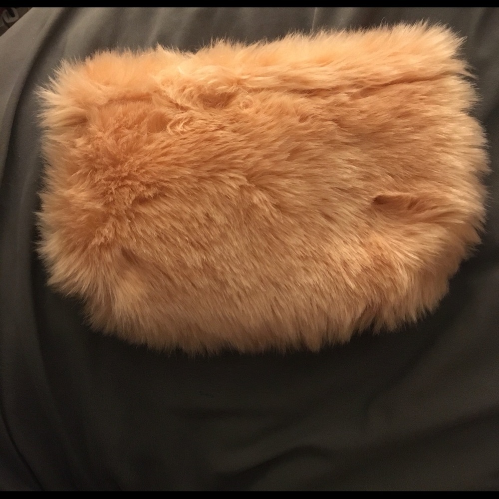 Fuzzy pink clutch!